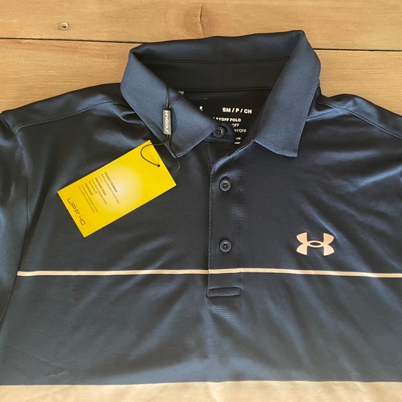 Men’s UnderArmour golf polo (S) - Picture 3 of 4